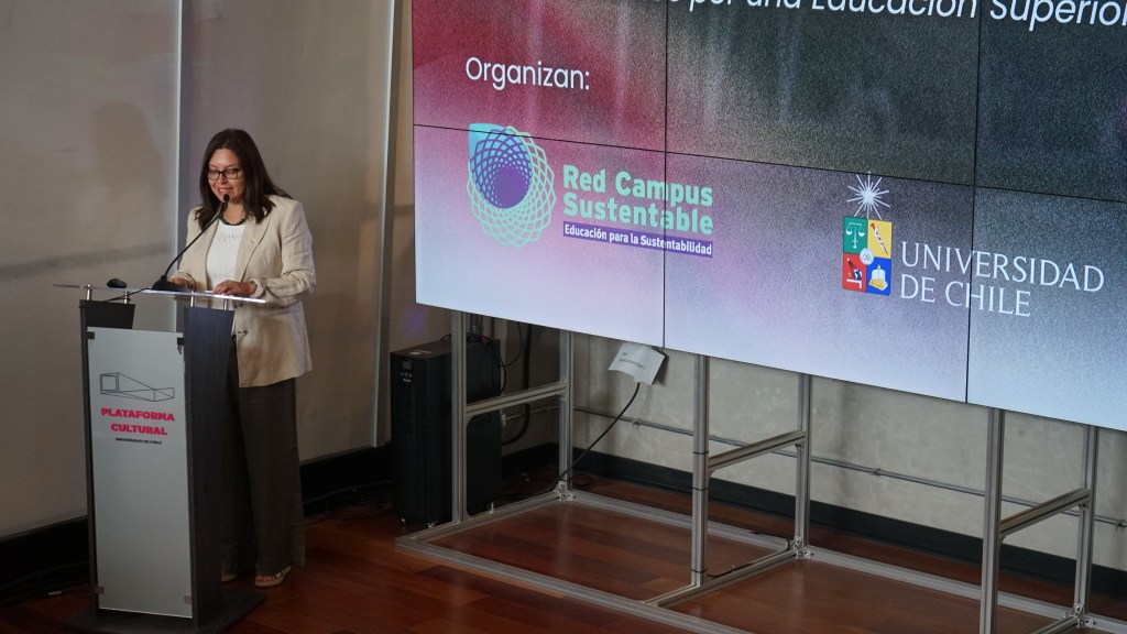 Ceremonia de certificación RESIES 2026 en Universidad de Chile