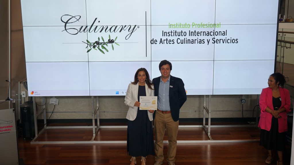 Ceremonia de certificación RESIES 2026 en Universidad de Chile